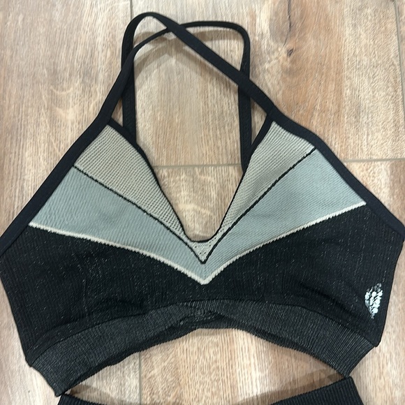 Free people movement Euphoria set M/L - Picture 2 of 5